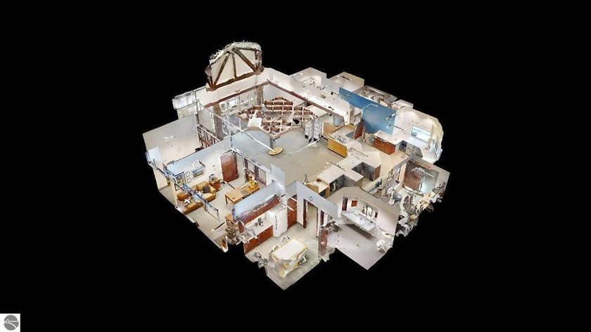 Establish your business in this high-visibility, 2,500 sq. ft - photo 8