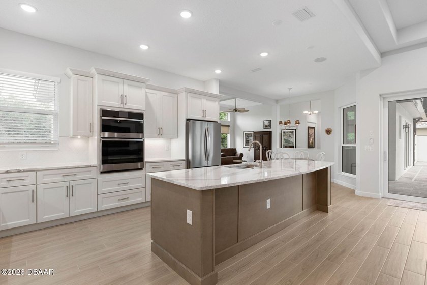 Step inside 114 New Leatherwood Drive, where luxury, comfort - photo 22