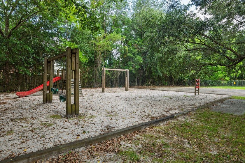 Beautifully updated and move-in ready, this charming condo is - photo 25
