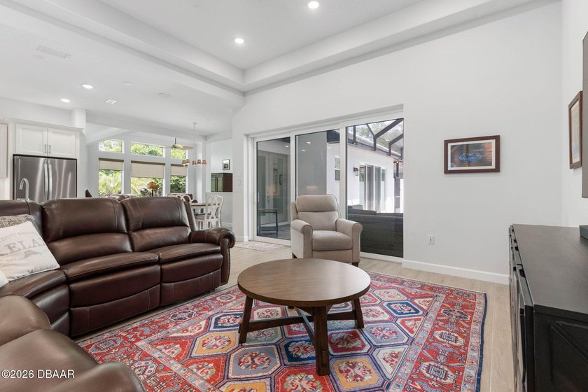 Step inside 114 New Leatherwood Drive, where luxury, comfort - photo 30