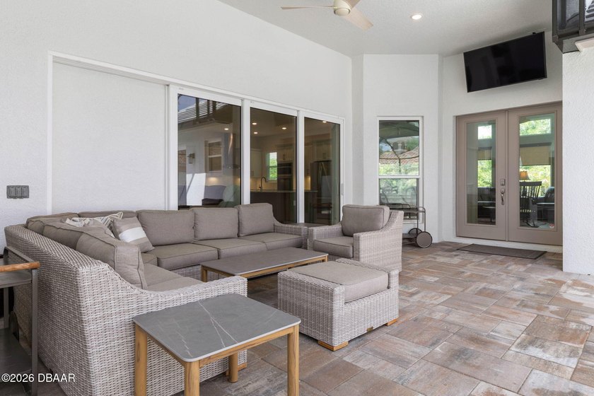 Step inside 114 New Leatherwood Drive, where luxury, comfort - photo 31