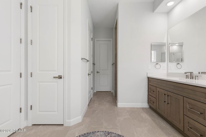 Step inside 114 New Leatherwood Drive, where luxury, comfort - photo 47