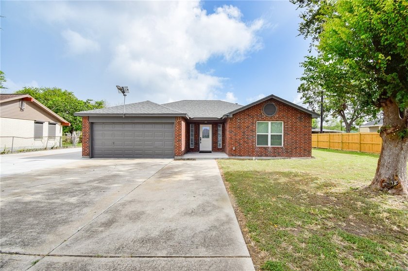 Completely rebuilt and beautifully updated, this move-in ready - photo 3
