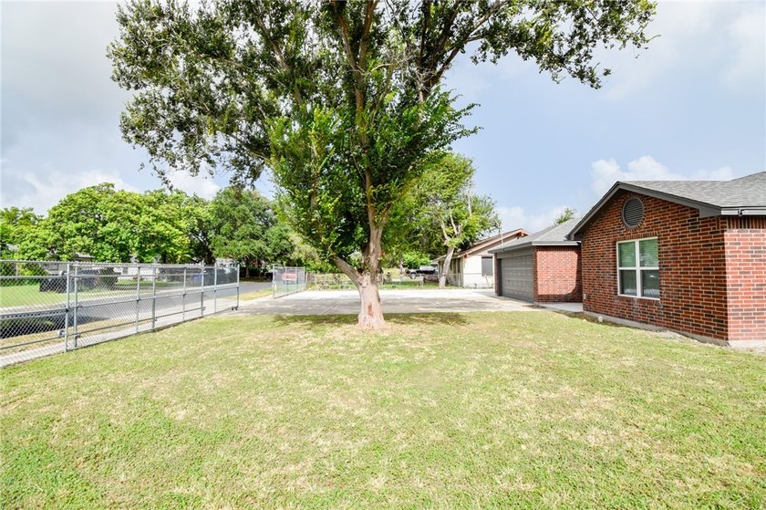 Completely rebuilt and beautifully updated, this move-in ready - photo 5