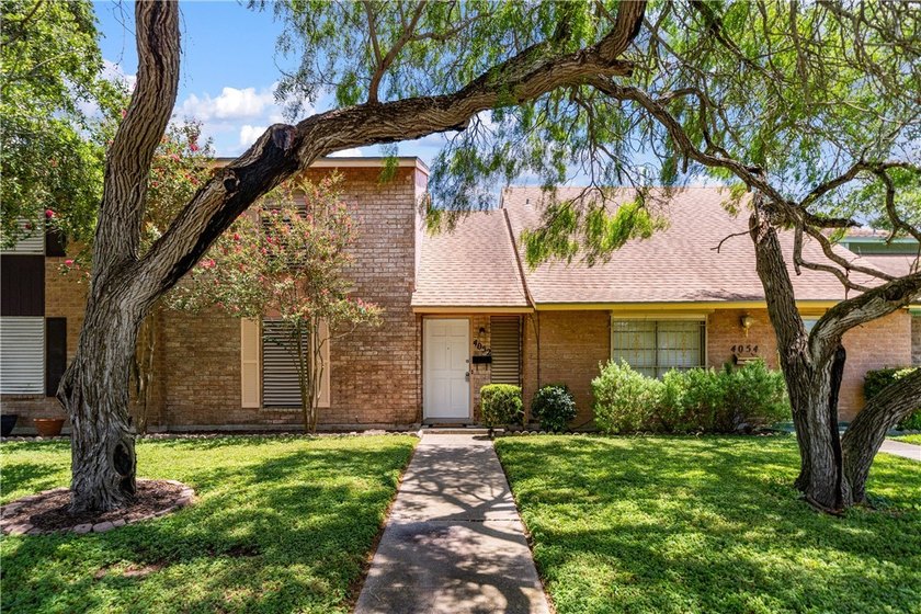 Welcome to this beautifully updated 3-bedroom, 2-bath home - photo 2