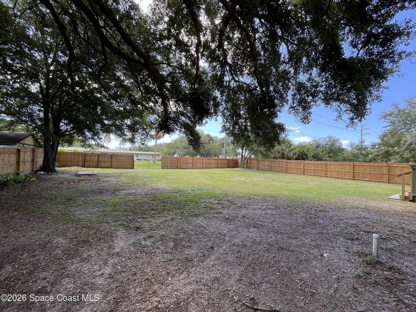 TRI LEVEL HOME on .26 of an acre! 3 Bedroom 2 bath with Living - photo 10