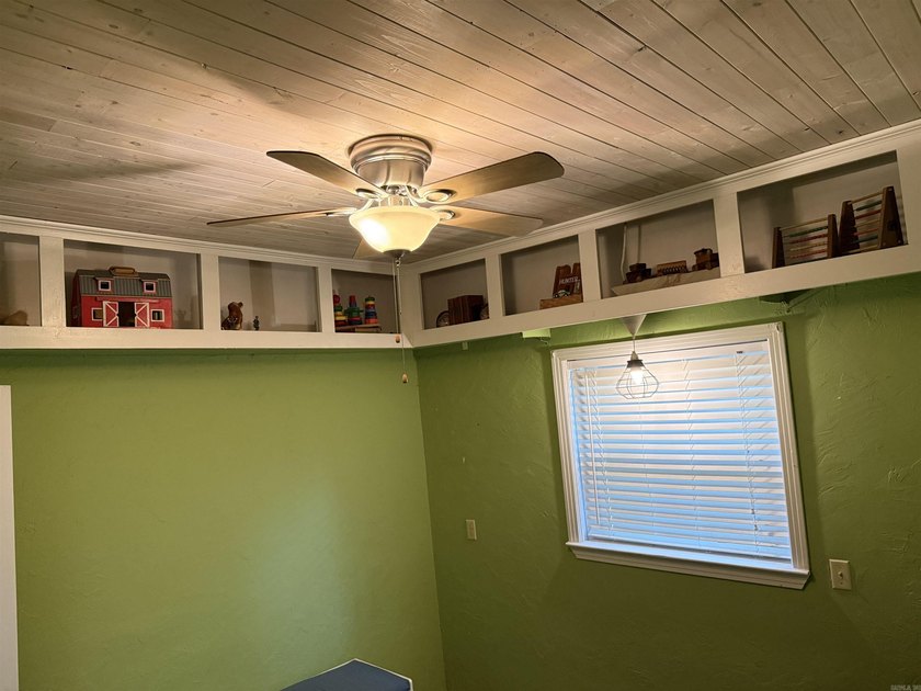 Welcome home to this charming 4-bedroom, 2-bath home nestled in - photo 12