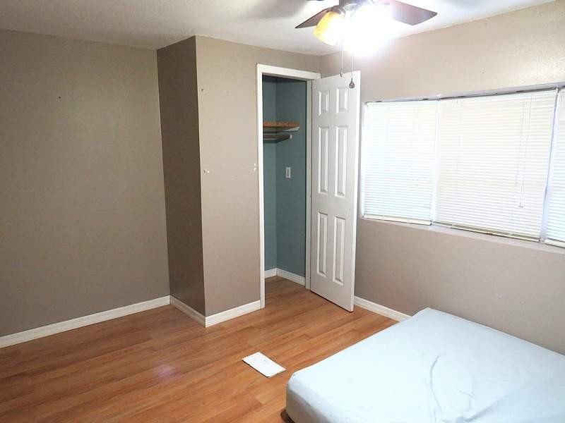 This charming 840 square feet manufactured home built in 1978 by - photo 19