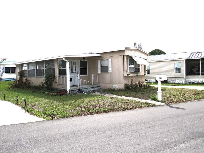 This charming 840 square feet manufactured home built in 1978 by - photo 27