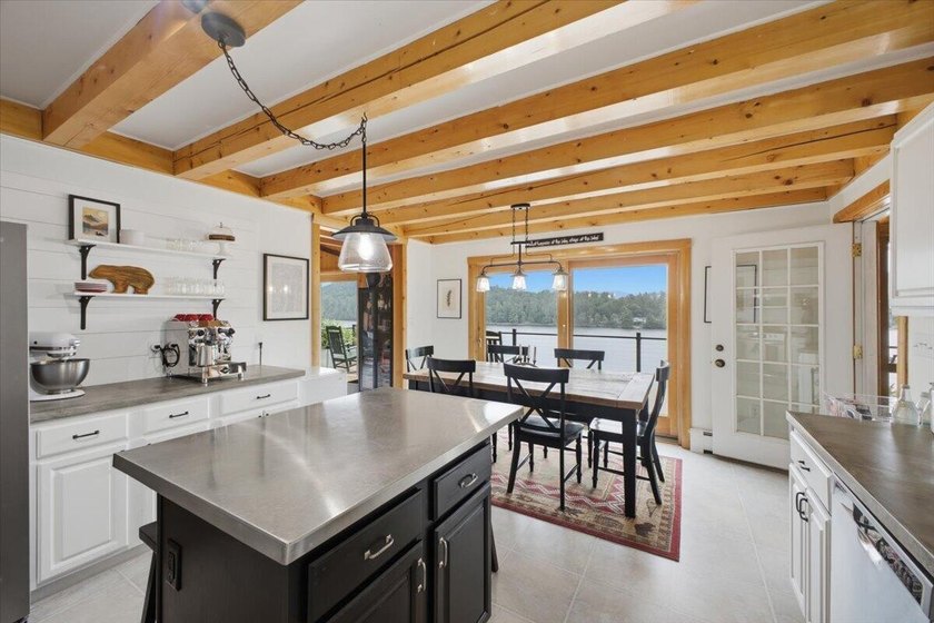 Beautiful Brant Lake Quintessential Adirondack lakefront living - photo 12