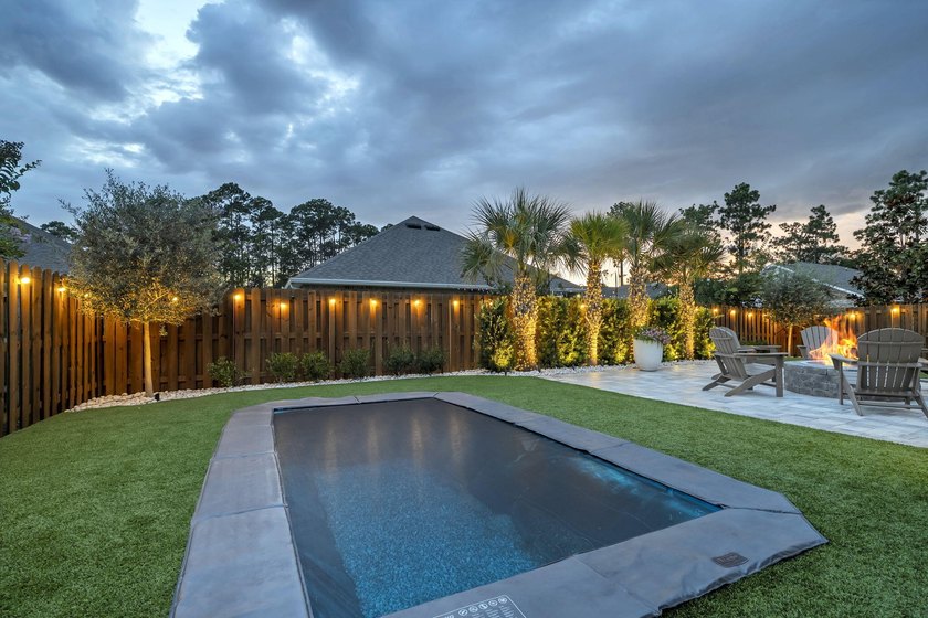 Beautifully maintained home with exceptional outdoor living! The - photo 15