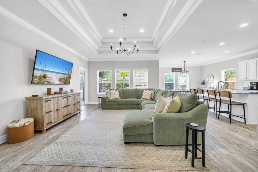 Beautifully maintained home with exceptional outdoor living! The - photo 21