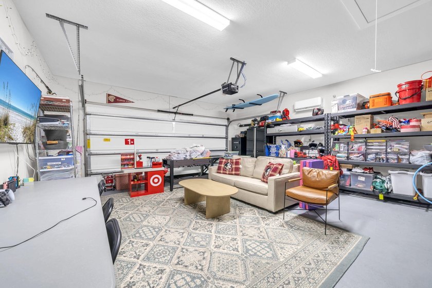 Beautifully maintained home with exceptional outdoor living! The - photo 36