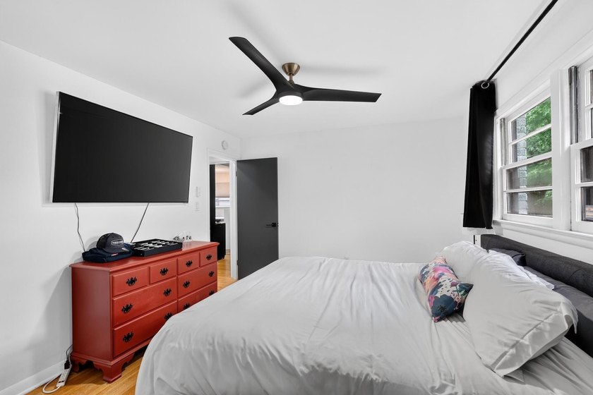 Welcome to the 3 bedroom 2 bath single family home, a charming - photo 12