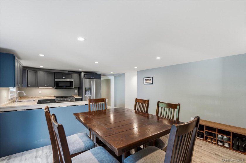 Finest South Shore Living in Prestigious Sequams Colony Welcome - photo 27