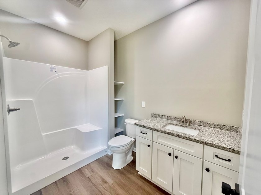 Perfect starter home in Baymeadows! If you've been waiting for - photo 16