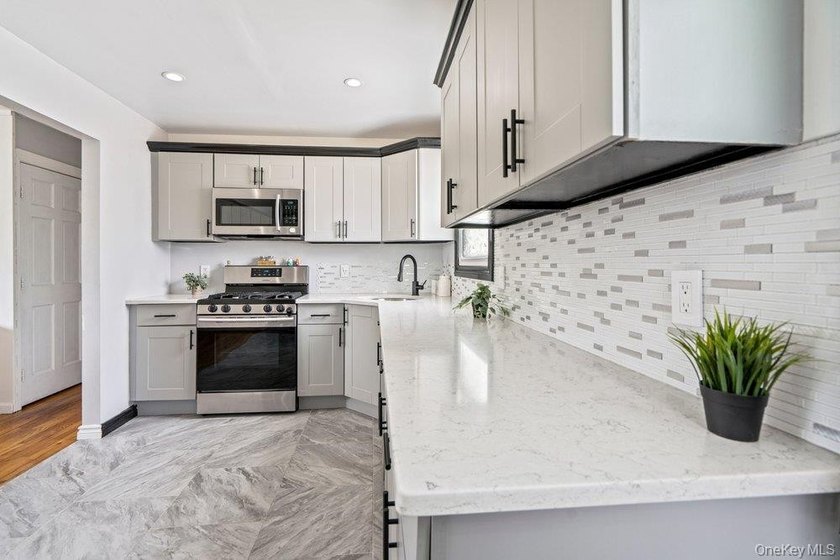 Welcome to this beautiful 3 bedroom home in Lindenhurst. Updated - photo 6