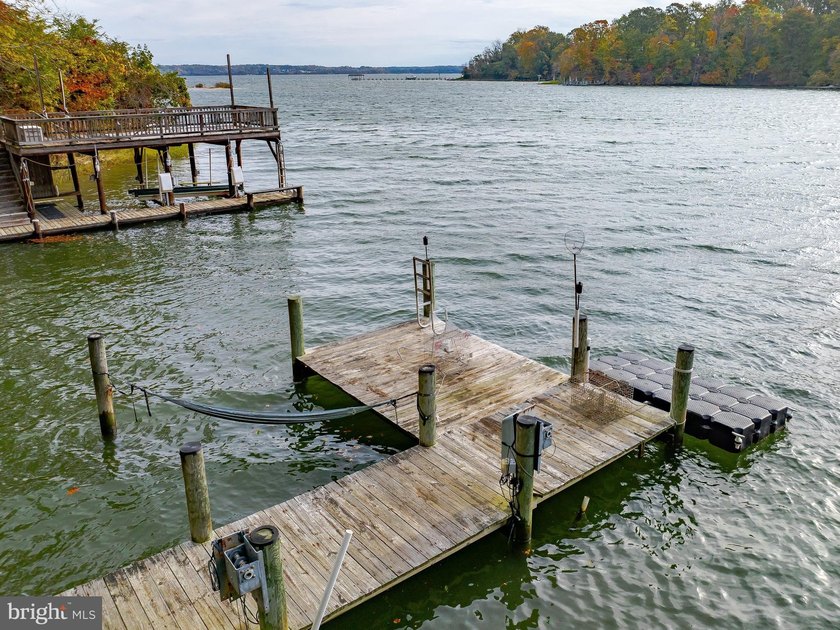 Enjoy waterfront living with this cottage style home offering - photo 50