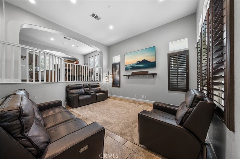 4457 Owens St 101 - photo 3