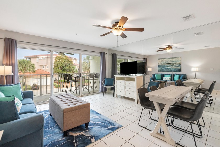 Enjoy coastal charm in this beautifully decorated 1 bed, 1.5 - photo 10