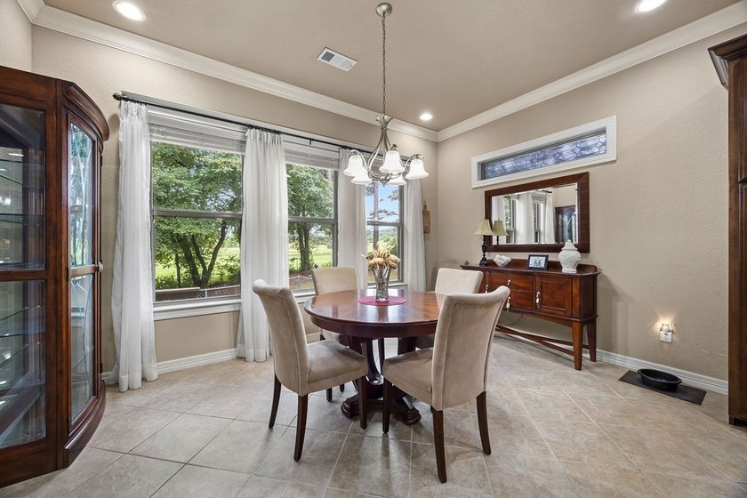 Amazing , like no other, one owner custom home within a wooded - photo 16