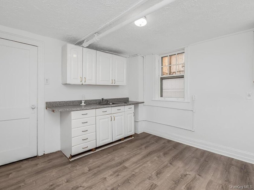 Welcome to 1062 Calhoun Ave. Phenomenal Opportunity to own this - photo 29