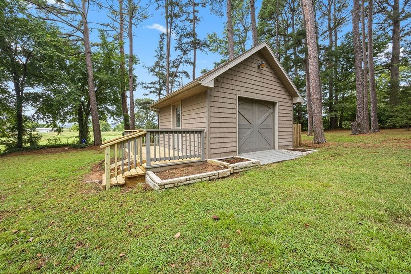 Amazing , like no other, one owner custom home within a wooded - photo 44