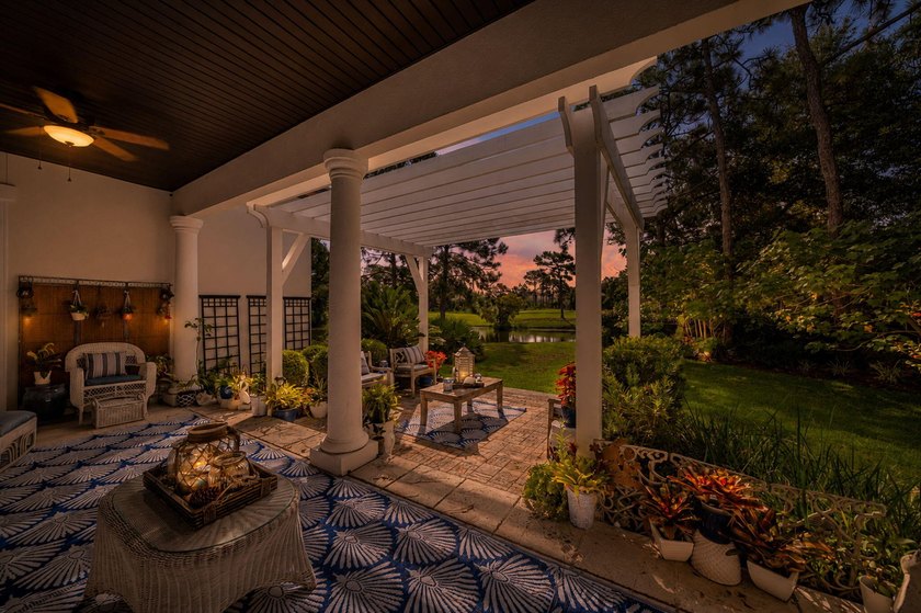 Welcome to an exceptional lakefront residence in the prestigious - photo 49