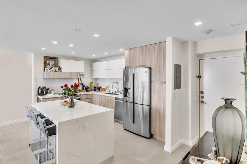 2bedroom, 2bathroom condo offers the kind of everyday living - photo 16