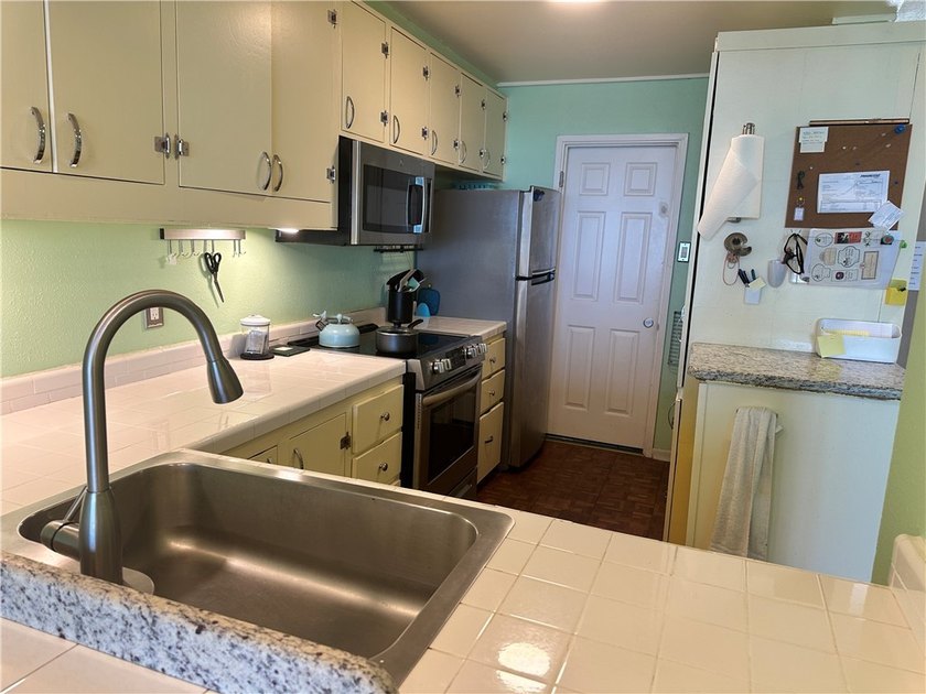Check out this Million Dollar View in this roomy 1 bedroom, 1 - photo 9