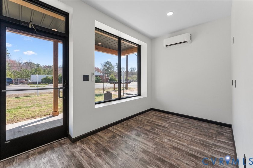Prime Commercial Opportunity - Two Buildings on One Parcel! This - photo 33