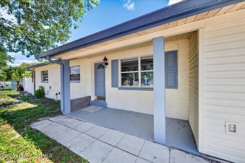 Come and see this move-in ready 3 bed 2 bath home with new - photo 2