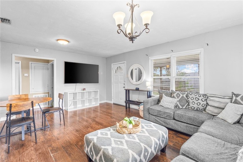 Timeless Charm Meets Modern Comfort in Alameda Estates Welcome - photo 5