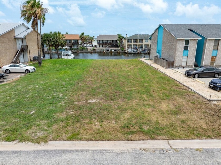 Discover an exceptional waterfront opportunity on North Padre - photo 5