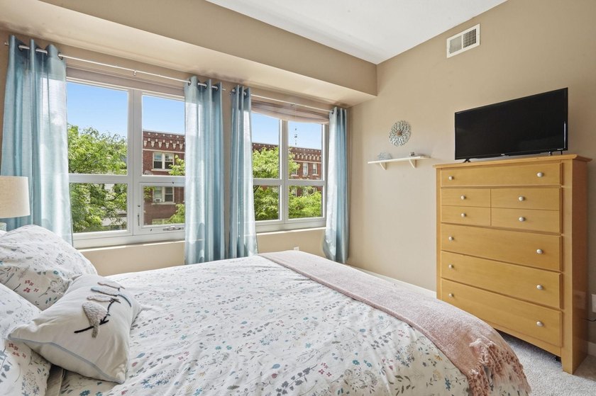Unbeatable price and value. Live the lifestyle at Skyscape! This - photo 12