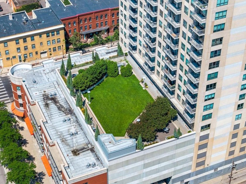 Unbeatable price and value. Live the lifestyle at Skyscape! This - photo 27