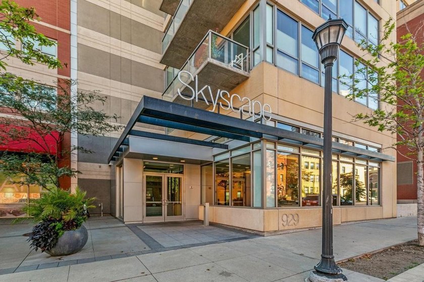 Unbeatable price and value. Live the lifestyle at Skyscape! This - photo 36