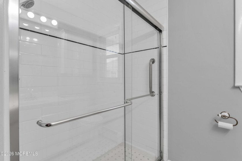 Welcome to 87 Mount Matterhorn Lane in sought-after Holiday City - photo 19