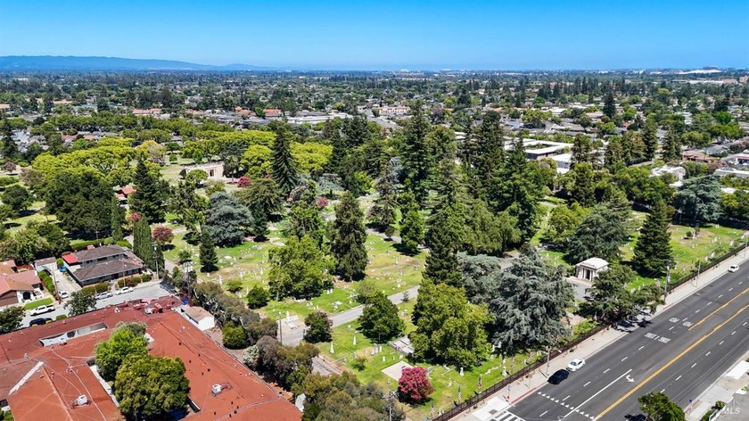 Welcome to the Cory neighborhood, one of San Jose's most - photo 31