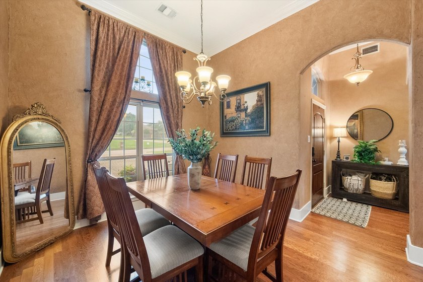 Welcome to your dream home! This beautifully maintained 4 - photo 4