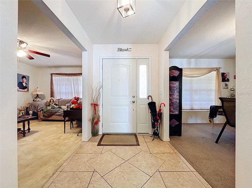 Enjoy one of the larger homesites in the area with room to add a - photo 5