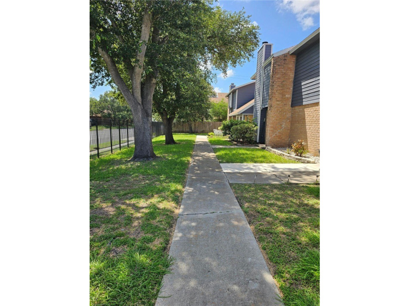 Great Opportunity for first time buyers. $5000 Buyer Concession - photo 2