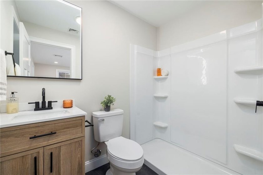 Greenwood Proper is proud to present this brand-new construction - photo 20