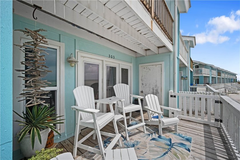 This beautifully updated waterfront condo offers 2 bedrooms plus - photo 2