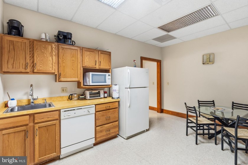 This 3200 sq. ft. professional office condo configured for a - photo 17