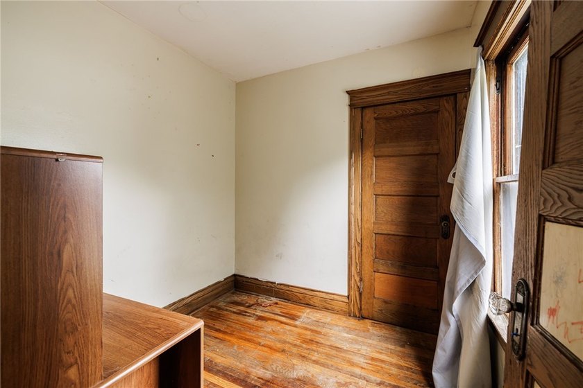 Fully vacant duplex in the Lyell/Otis neighborhood! Rare - photo 27