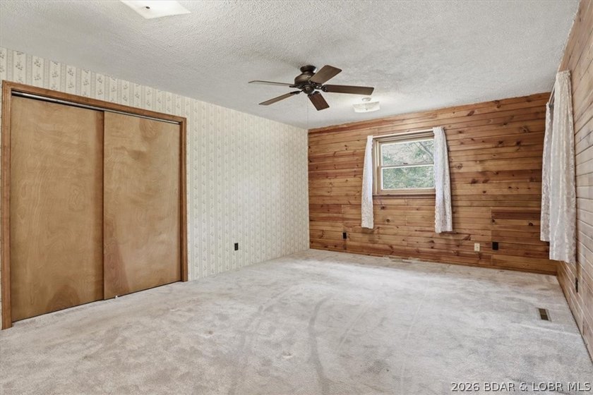 Discover the perfect blend of privacy, space, and lake living on - photo 19