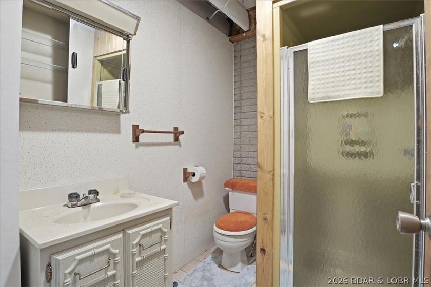 Discover the perfect blend of privacy, space, and lake living on - photo 26