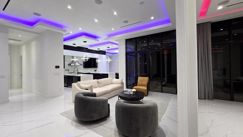 Welcome to this unique and luxurious modern Estate in Plantation - photo 28