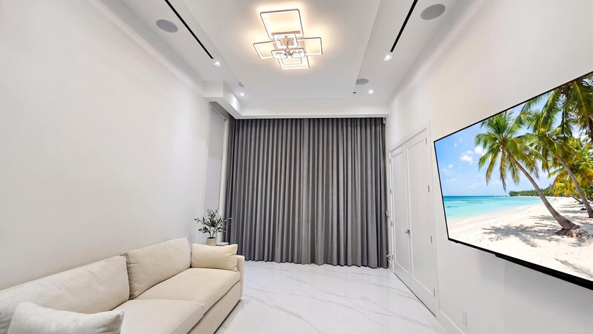 Welcome to this unique and luxurious modern Estate in Plantation - photo 38